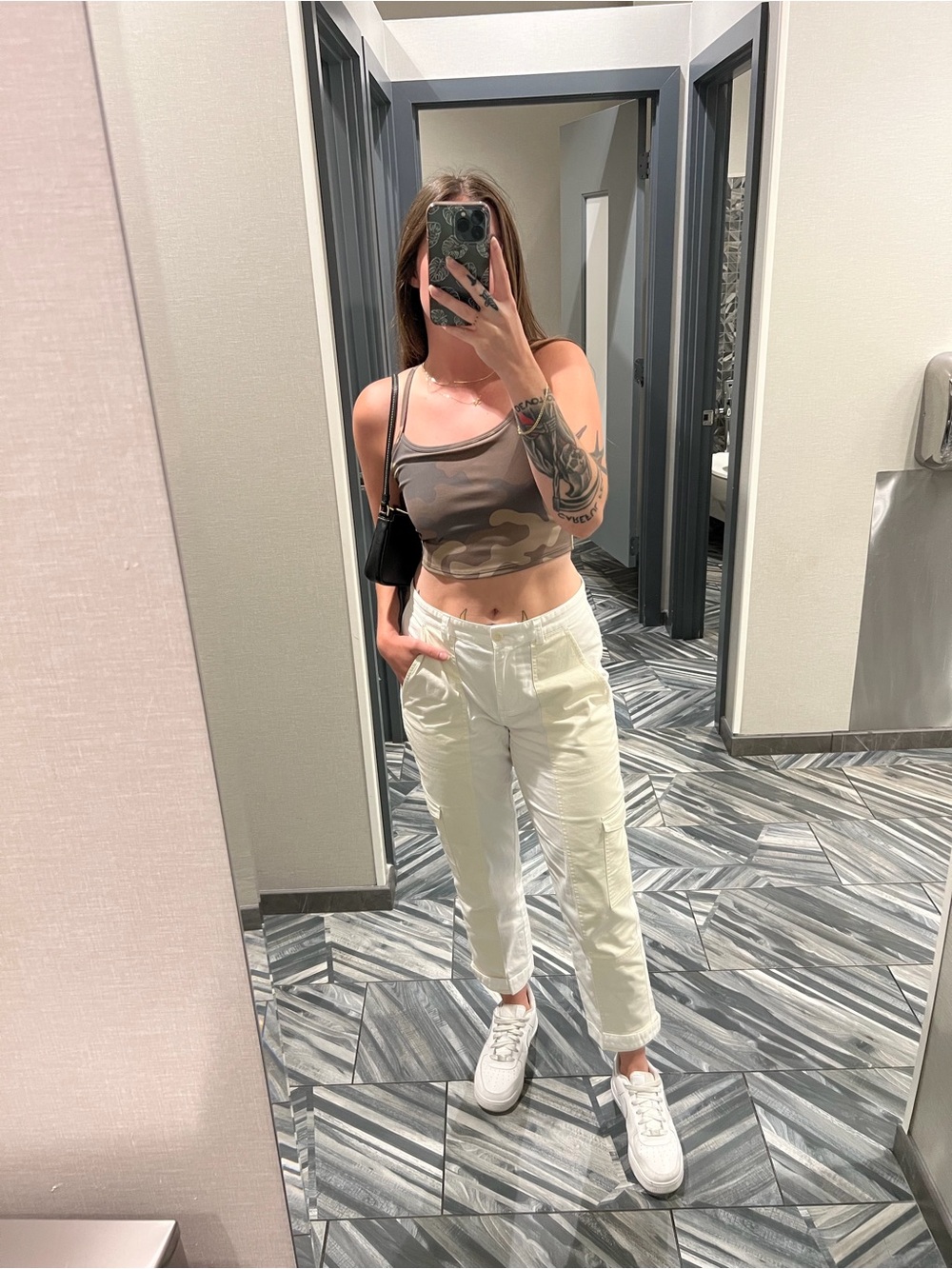 Outerknown Womens Two-Tone White & Cream Cropped Cargo Pants
